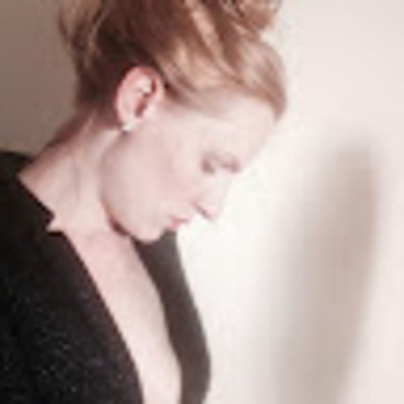 Meet your Posher, Jessica - Picture 1 of 1